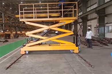 Self Propelled Scissor Lift Manufacturers in Chennai